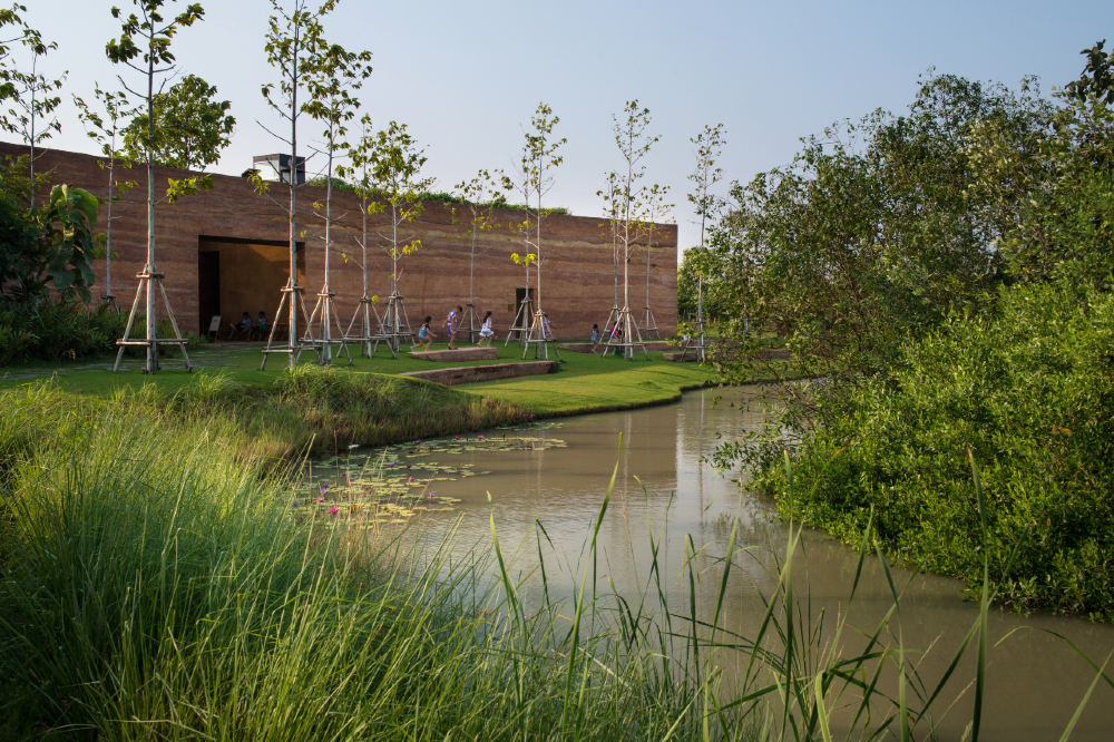 Thai landscape architect defies convention, lets nature take its course - Asia Property Awards-0