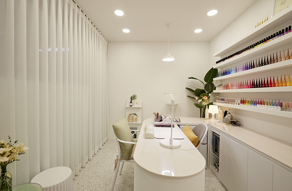 极简白诠释四坪小店的精致魅力-5