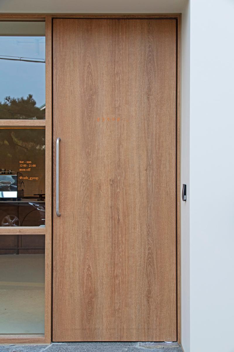 白色&木调  Instagram 风咖啡馆设计-14