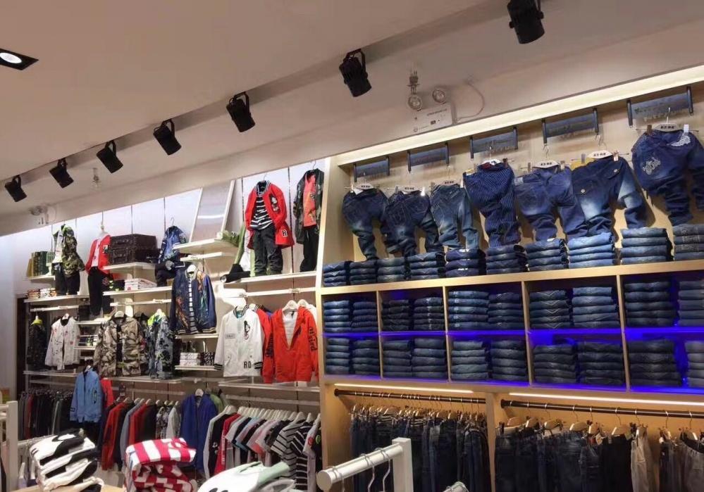 嘉峪关最大童装店开业盛况-58