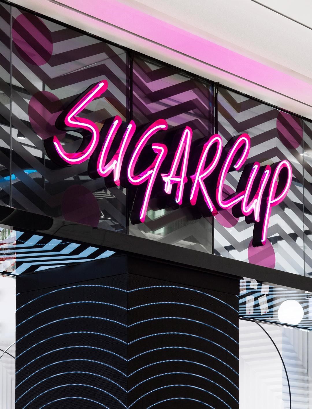 韩国：Betwin是一家拥有几何糖果条纹的美容店-7