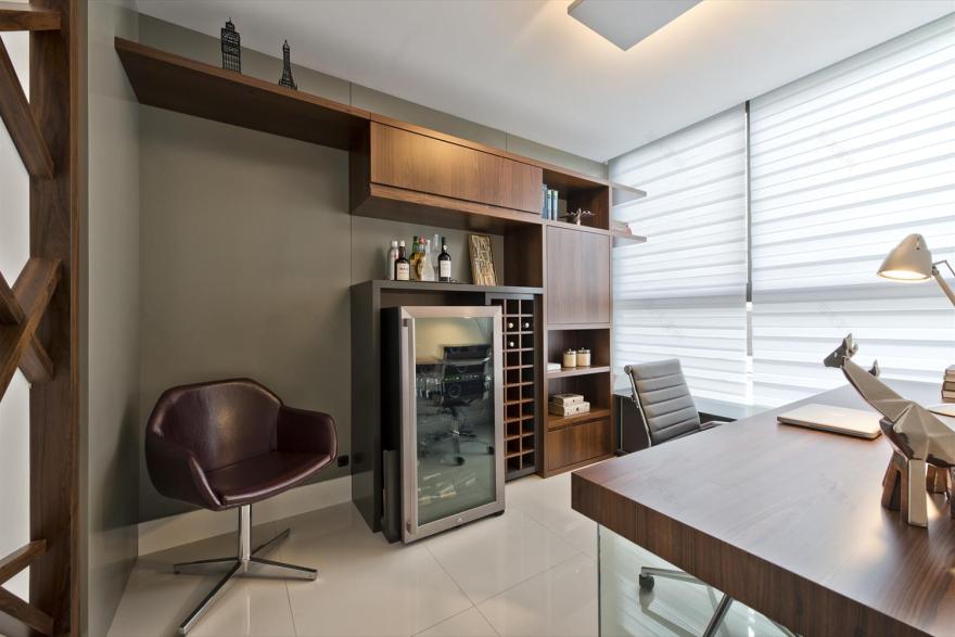 现代简约之家 | Curitiba 的钢铁魅力-14