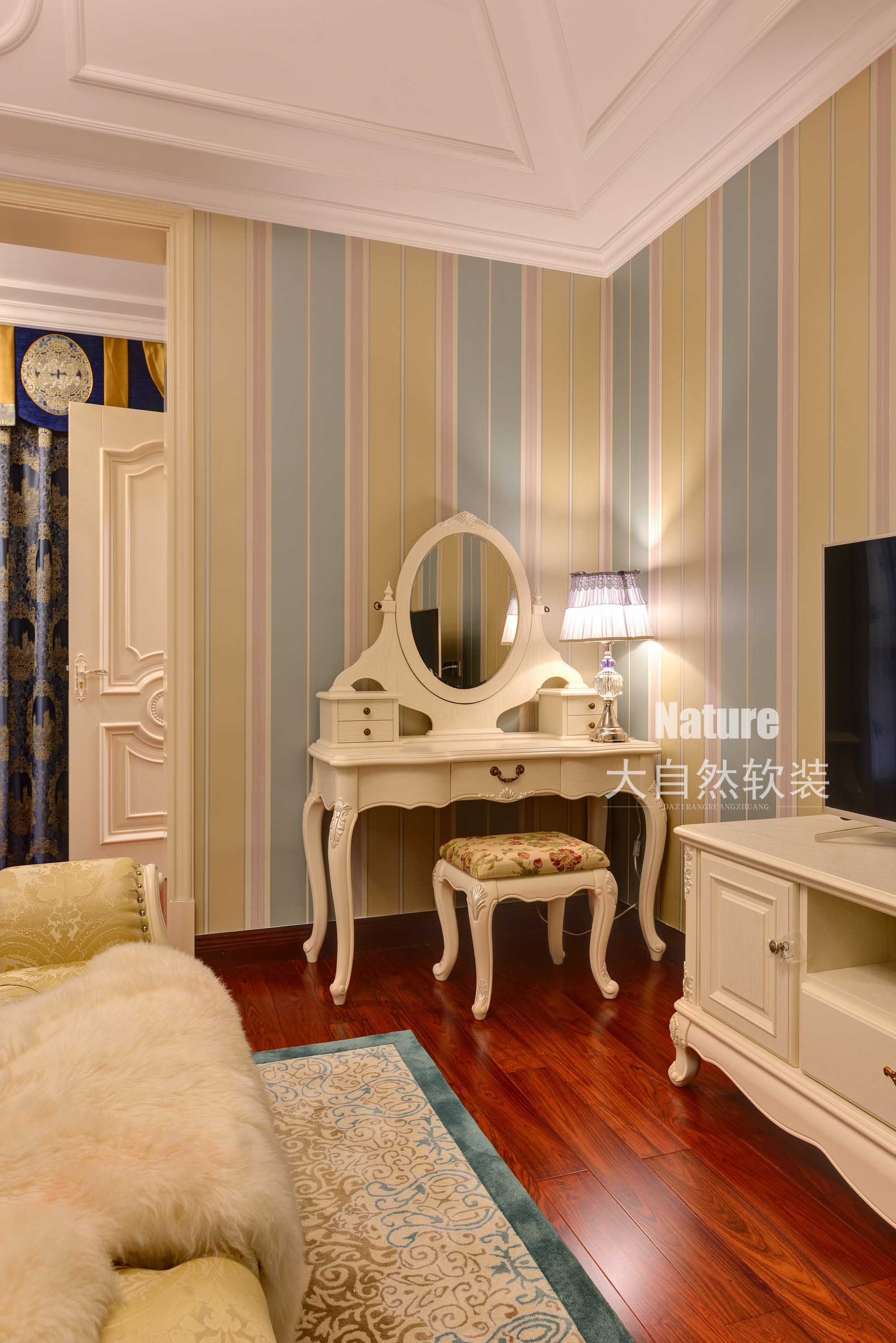 阳光威尼斯简欧风，色彩与空间的完美融合-35