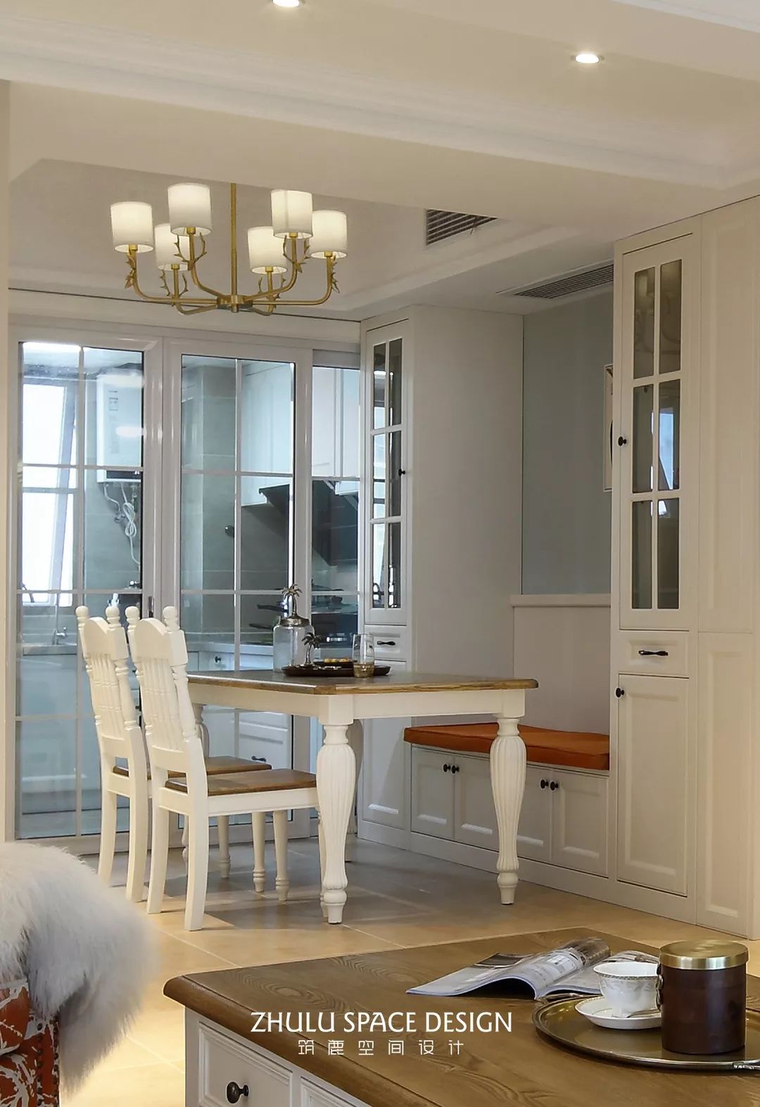 简美混搭风,缔造浪漫温馨家居空间-31