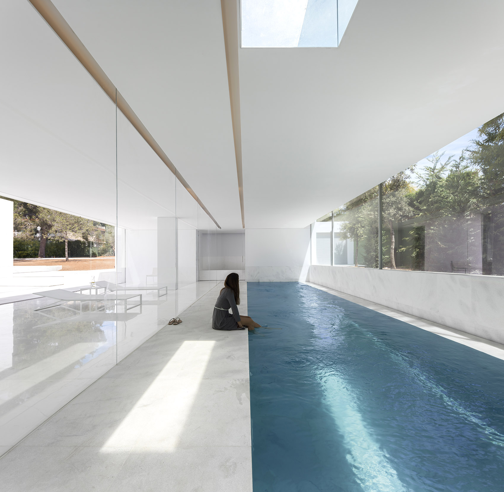 松树林之间的住宅，西班牙 / Fran Silvestre Arquitectos-49