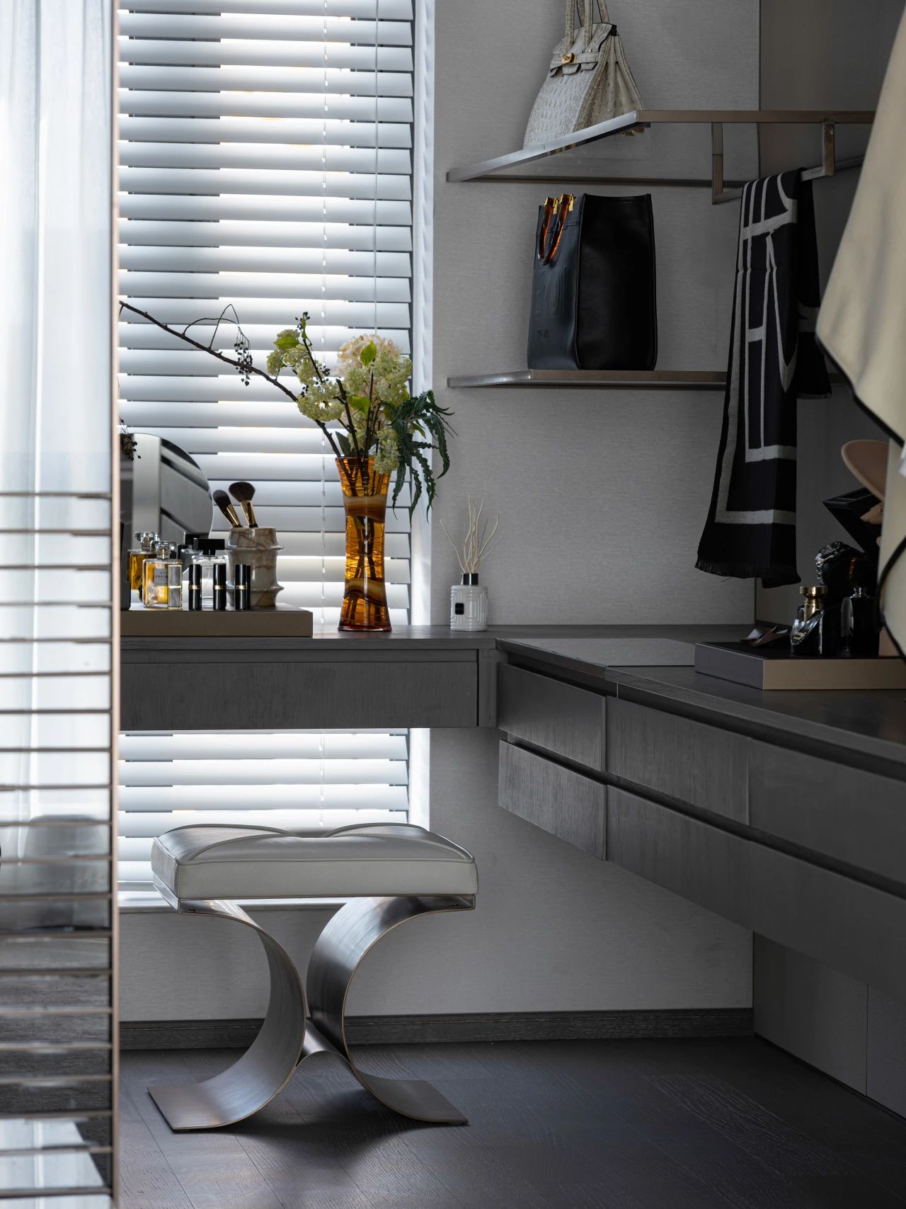 武汉中海寰宇天下·观雲府样板间丨中国武汉丨HWCD-32