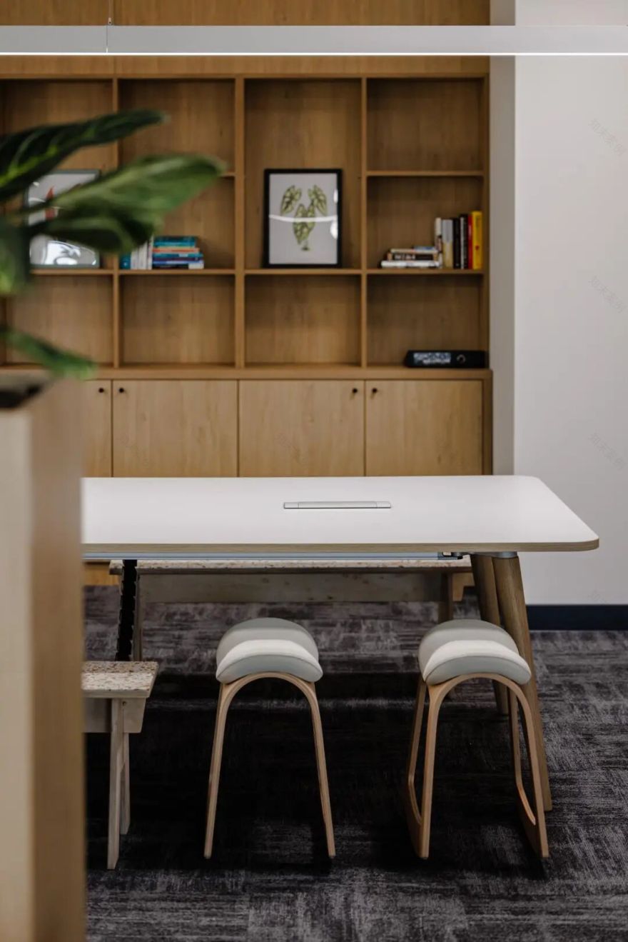 德国百年照明Trilu·波兰工厂配套办公空间设计丨Workplace设计团队-10