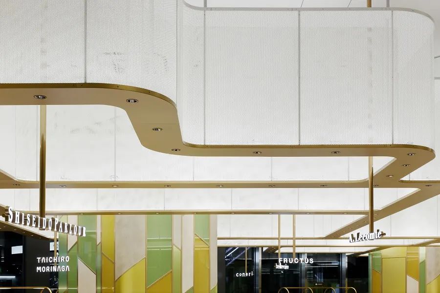 东京 ECUTE EDITION 甜品店设计丨日本东京丨Moment-12