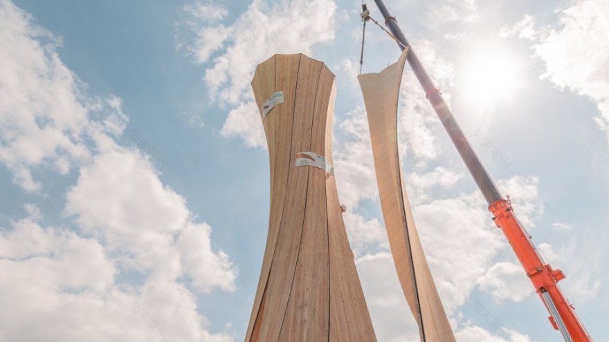 德国乌尔巴赫塔 | 自成型木材的现代建筑表现-73