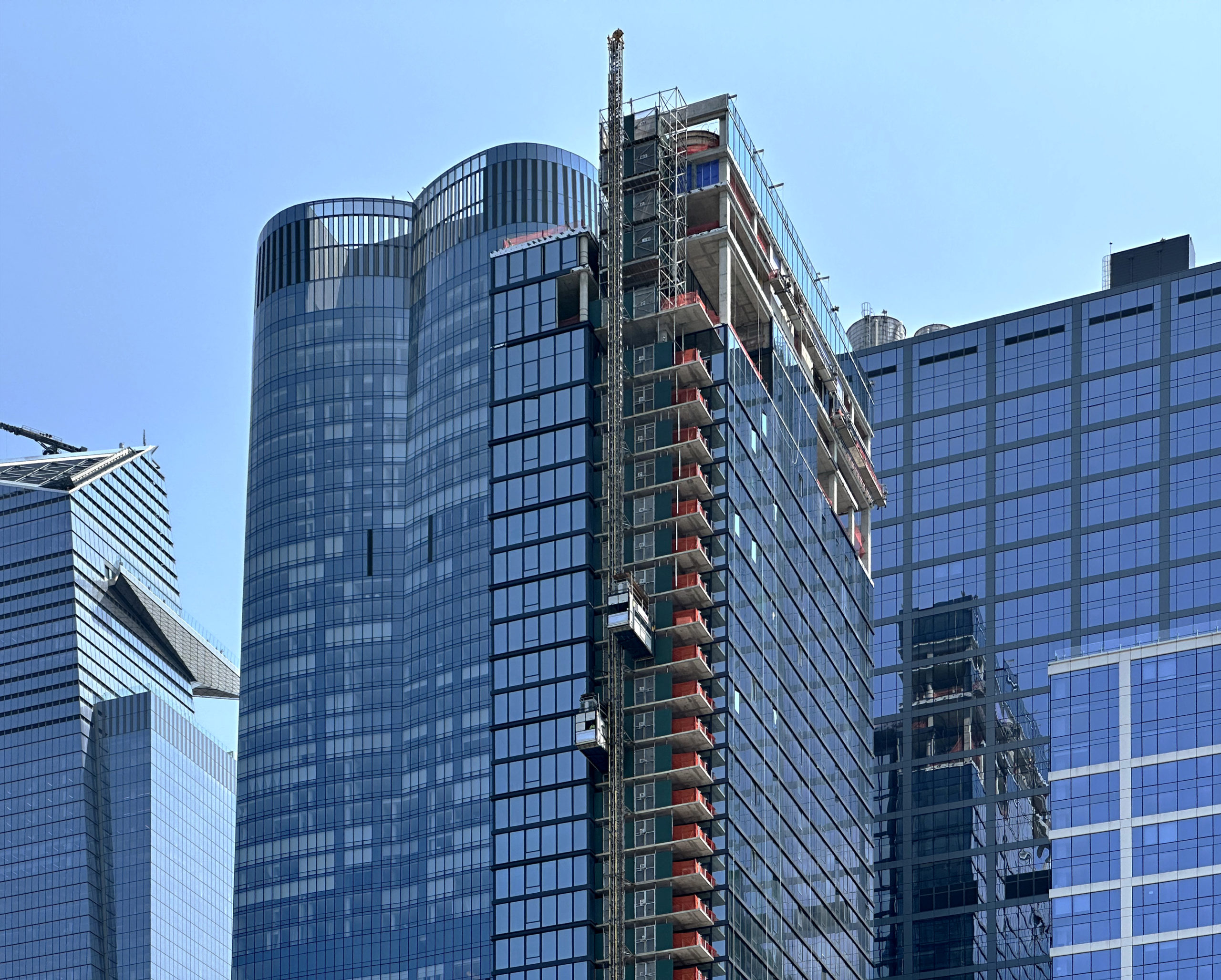 606 West 30th Street's Glass Façade Nears Completion in West Chelsea, Manhattan - New York YIMBY-3