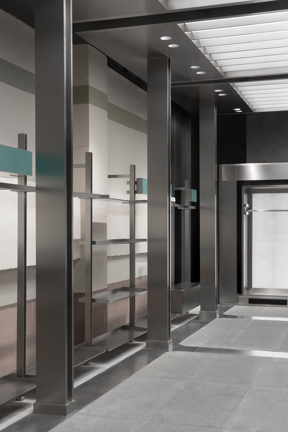 武汉 GXG 旗舰店,枢纽设计引领时尚潮流-40