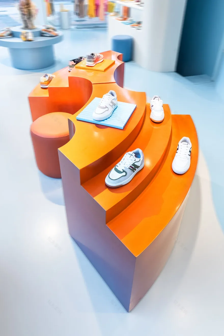 霍夫零售愿景丨西班牙丨CULDESAC-9