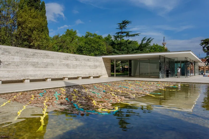 金钱的成本:筏丨西班牙巴塞罗那丨Mark Cottle-21