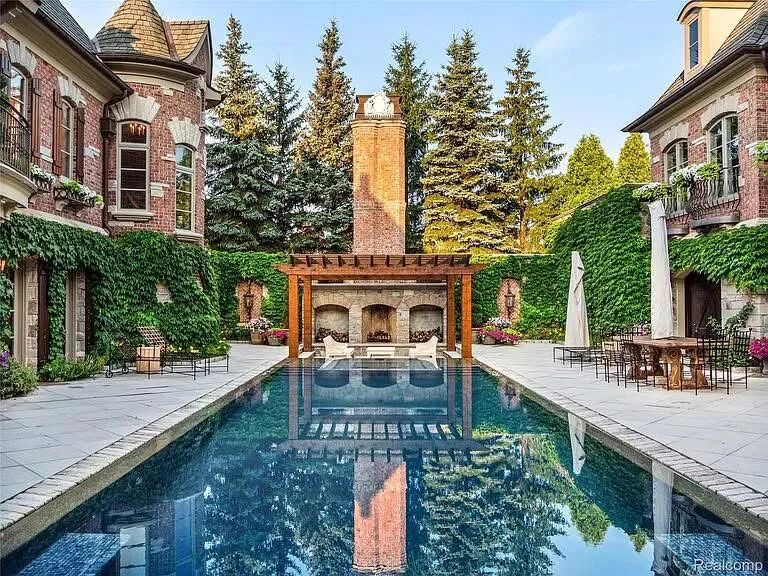 豪宅鉴赏｜密歇根湖畔的意大利风情庄园-8