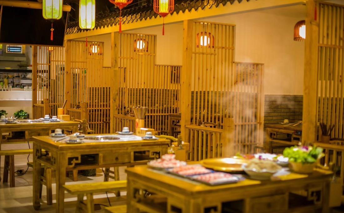 《大焱火锅》 | 古韵风华,重庆老火锅的室内设计魅力-2