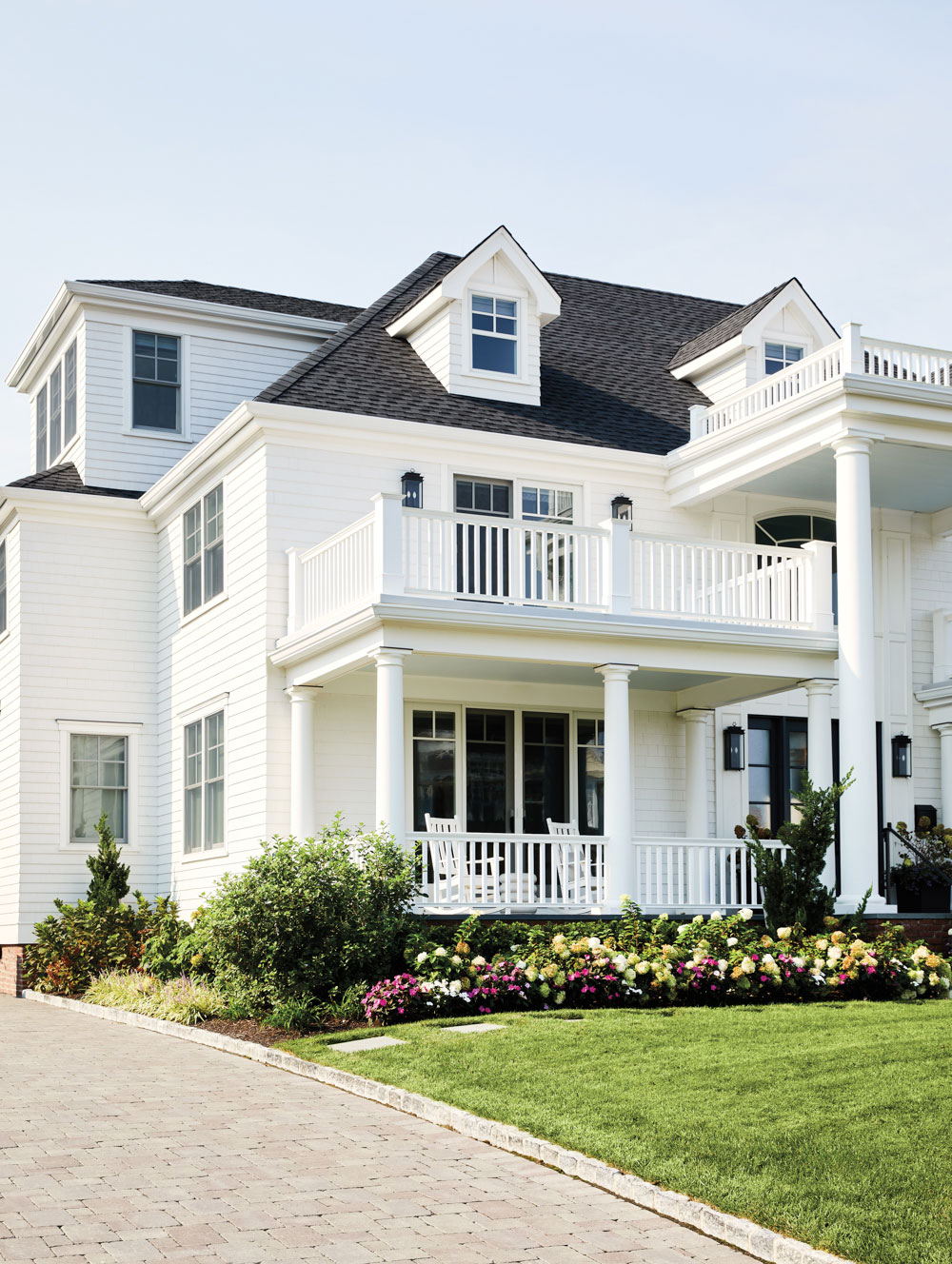 新泽西湖畔别墅 | 宁静优雅的美式设计-2