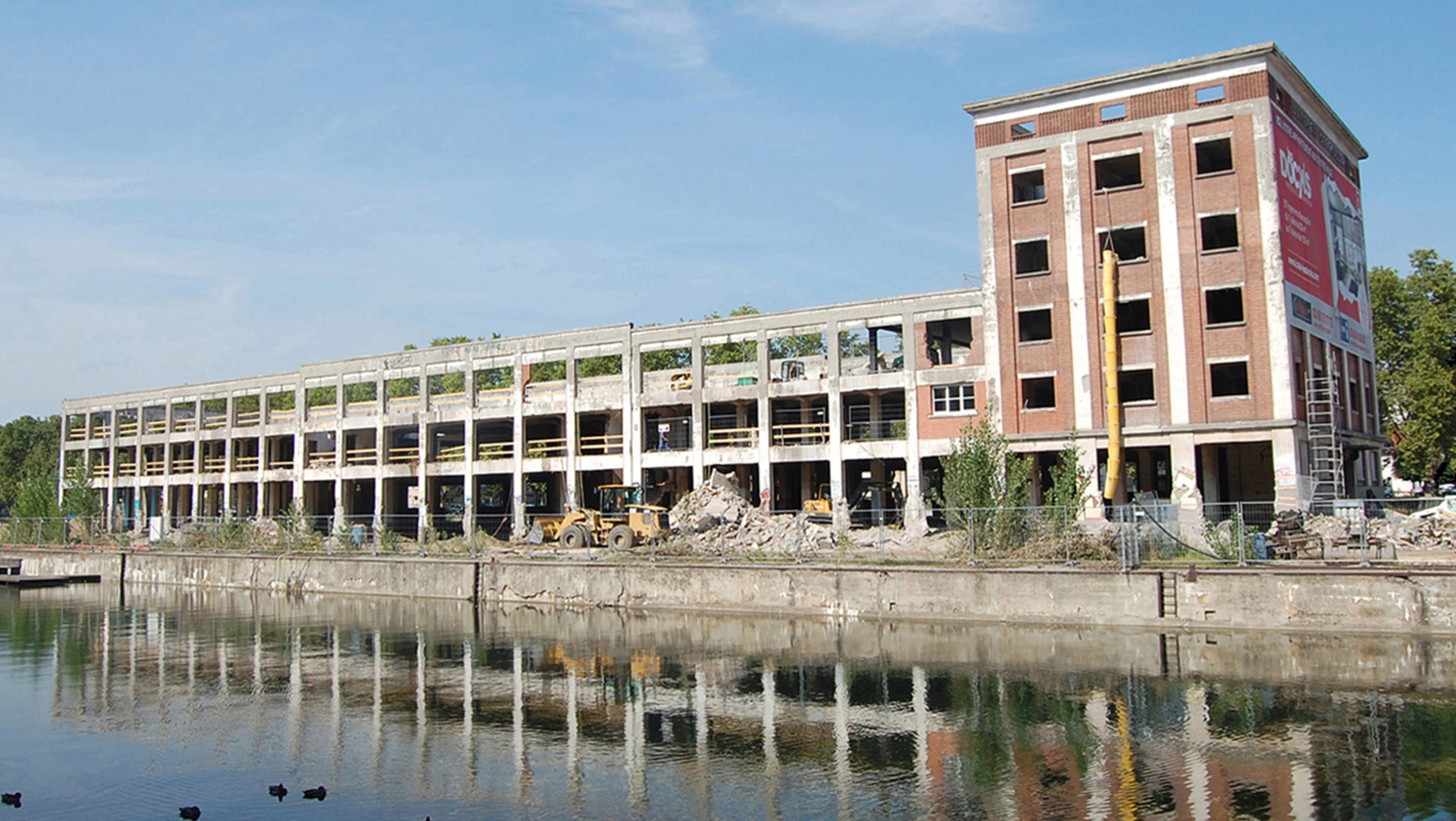 翻新旧厂房的现代奇迹 | Docks Malraux 项目-44