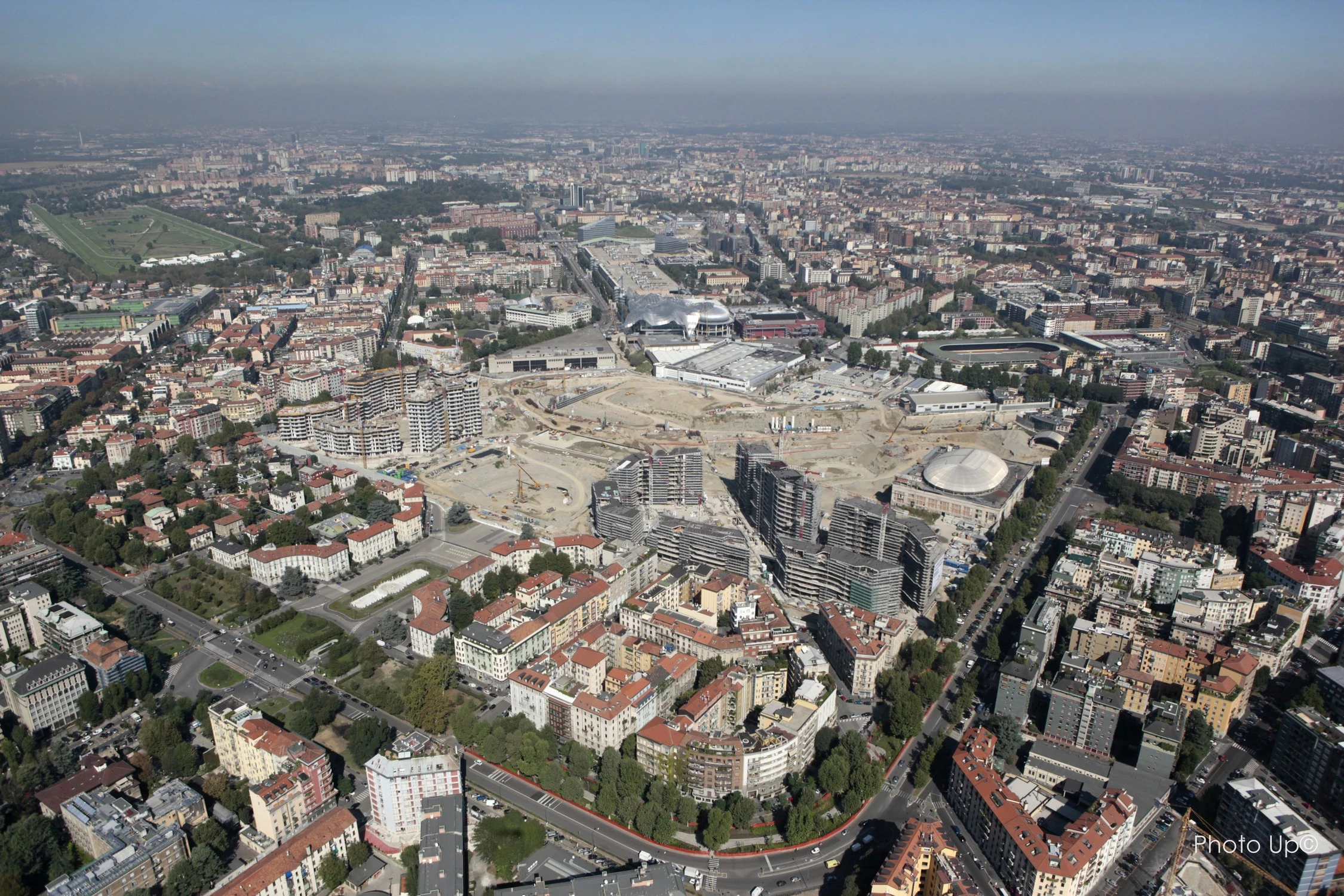 米兰城市生活区 · 扎哈·哈迪德建筑事务所的高能城市入口-40