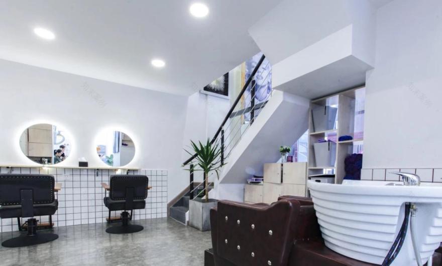 兰-Design | 科技感烫染沙龙,极简美学空间-2