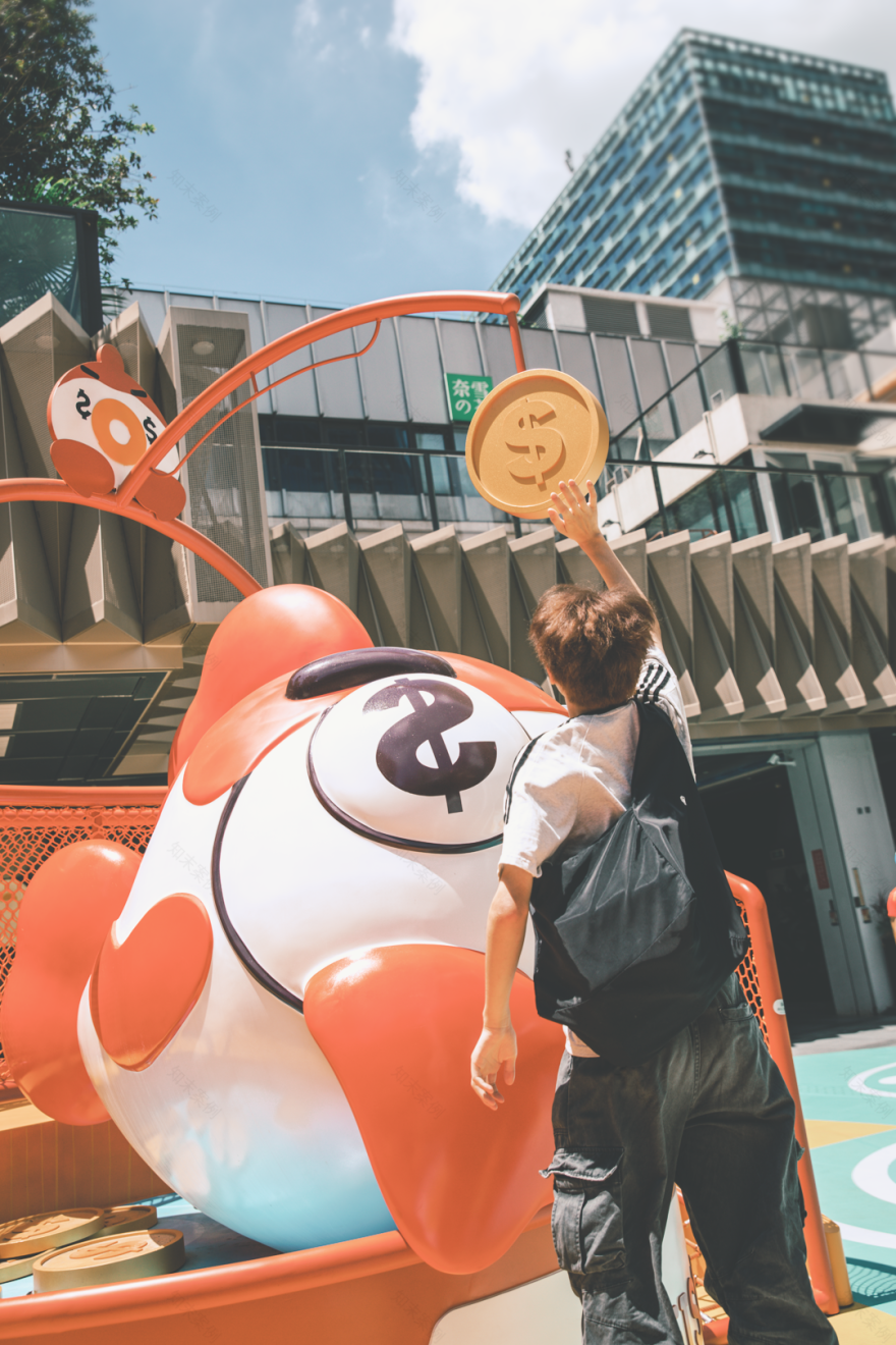 摸摸锦鲤.顽点不一样|云城万科里下沉广场改造-51