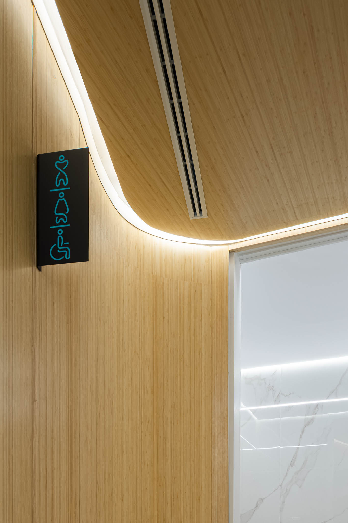 Clinica Dentária São Paulo 口腔医院丨Sabrab Architecture-13