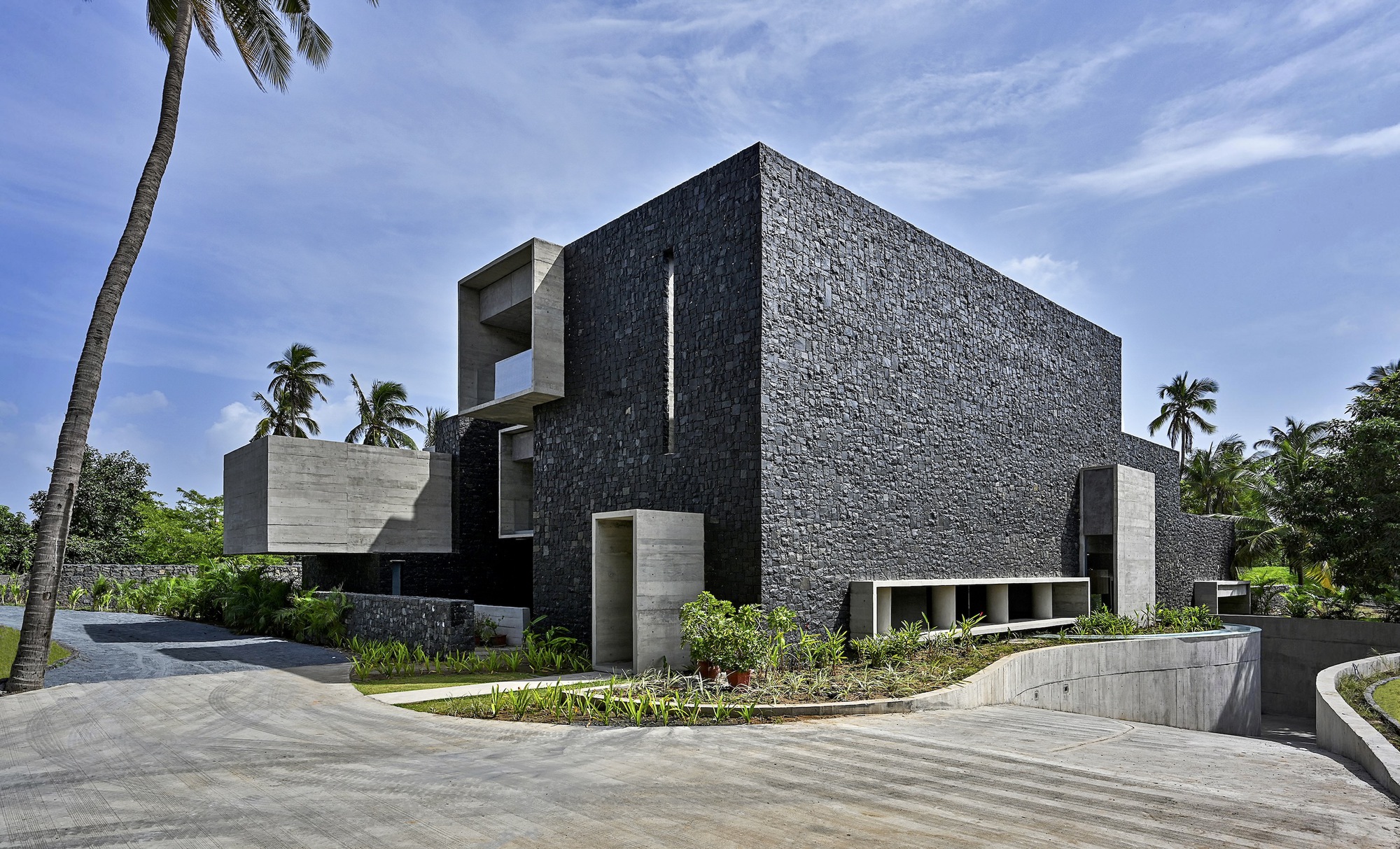 通向海景房的 150 级台阶丨印度丨Matharoo Associates-22