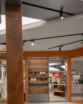 新作：BONELESS 2.0 @上海美罗城丨蘑菇云设计