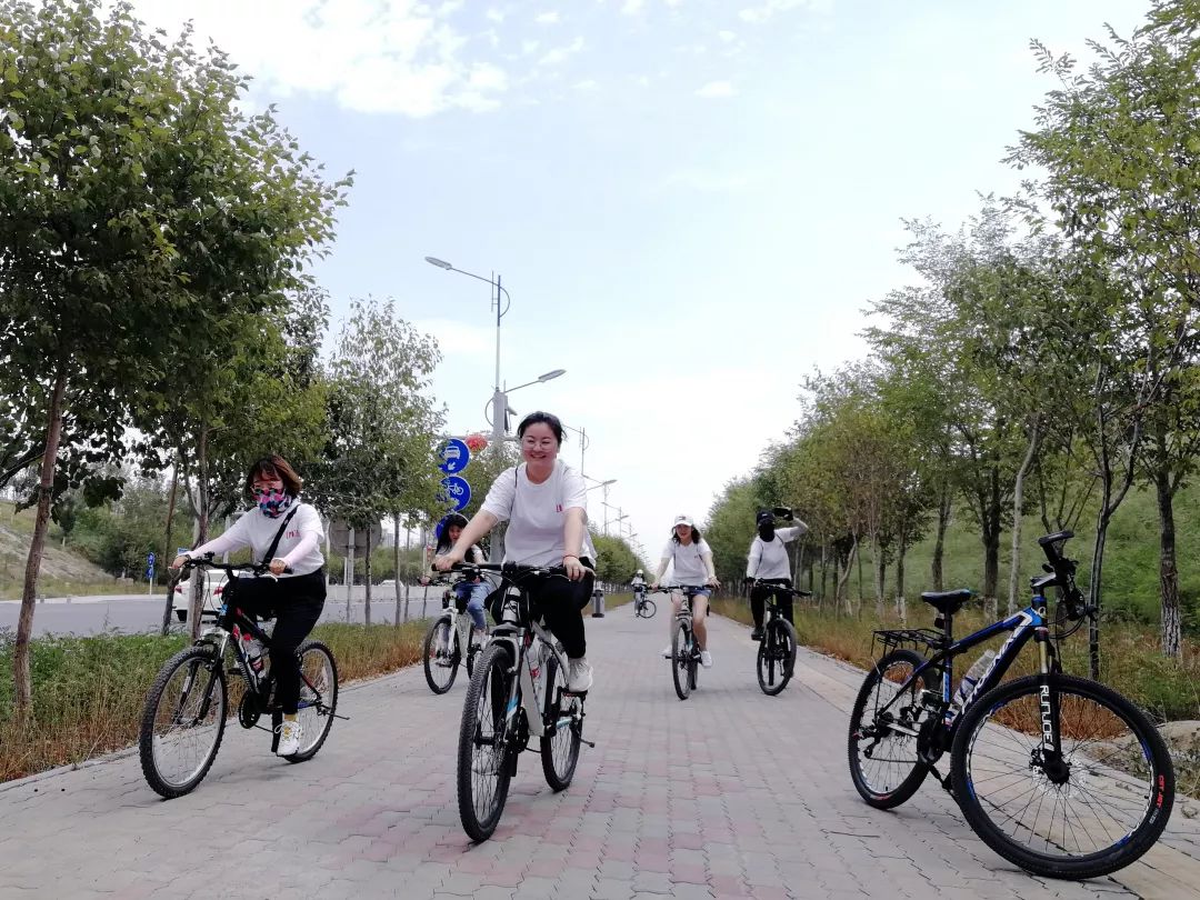 骑行新疆，风景在路上-30