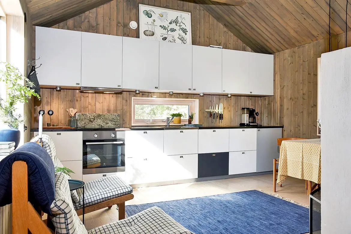 瑞典简约夏日小木屋设计-1