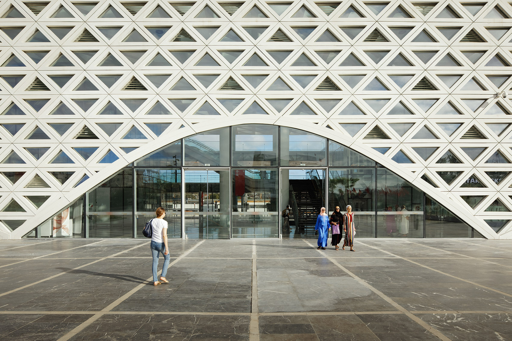 盖尼特拉市高铁站，摩洛哥 / Silvio d’Ascia Architecture + Omar Kobbité Architects-24