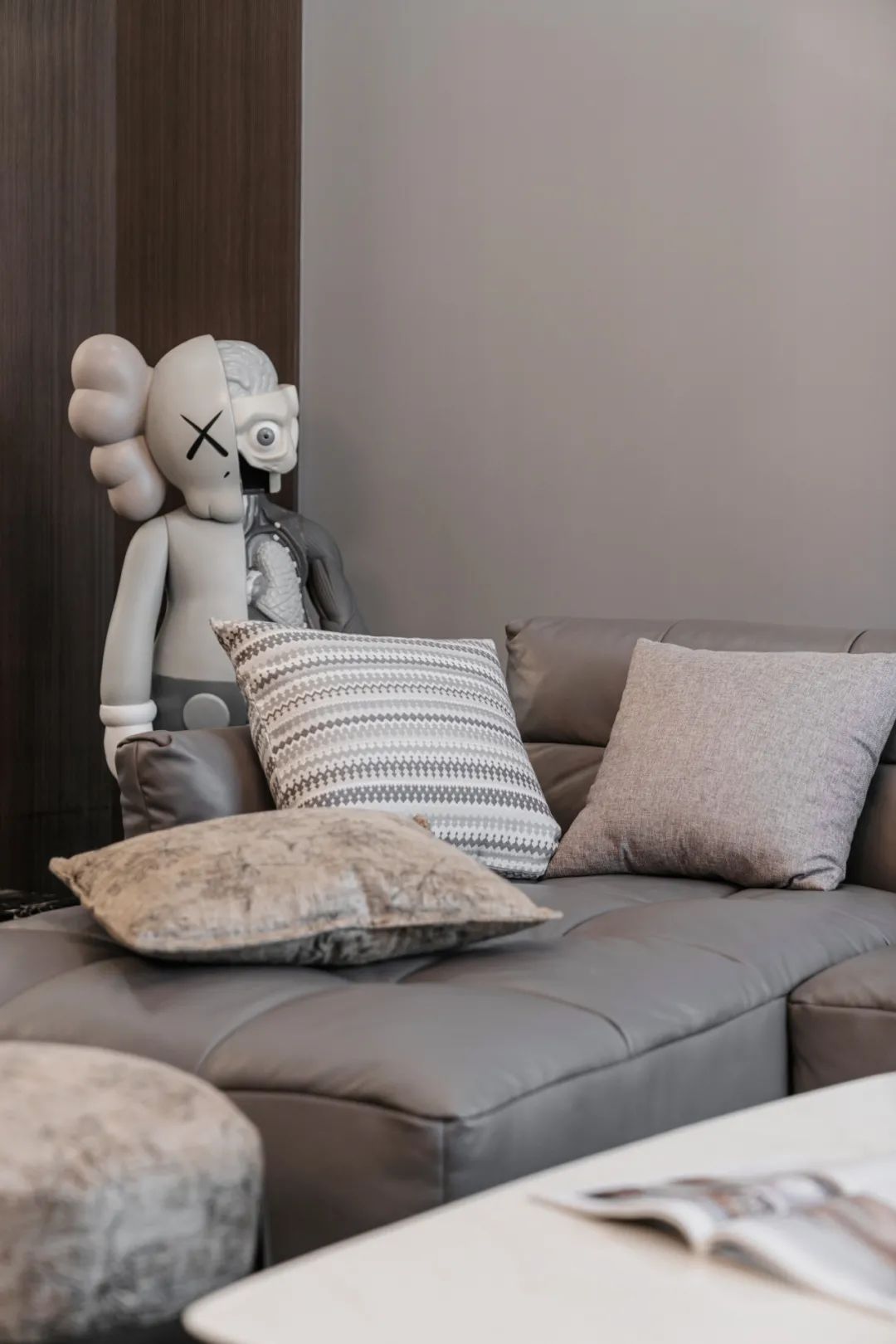 95后小夫妻550㎡婚房，演绎浪漫轻奢格 | 苏远芳设计-33