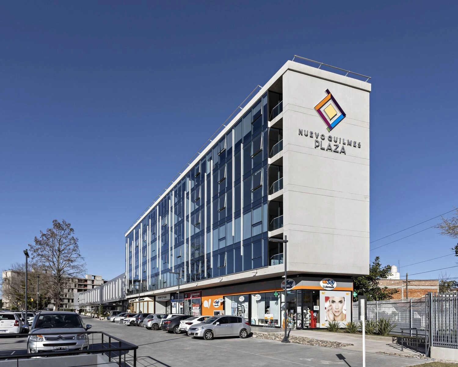 新基尔梅斯广场丨阿根廷布宜诺斯艾利斯丨Forcinito Arquitectos-13