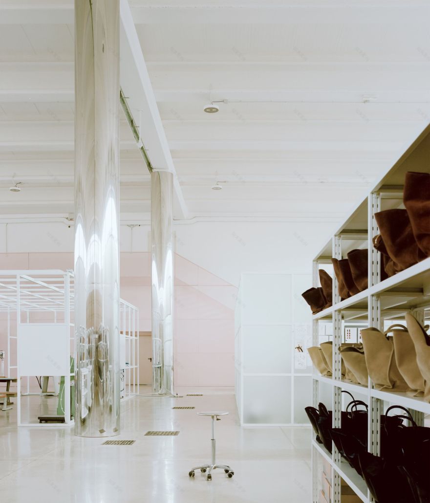 Done and Undone:工业仓库改造为托斯卡纳裁缝总部丨意大利维泰博丨罗马Delta Studio-1