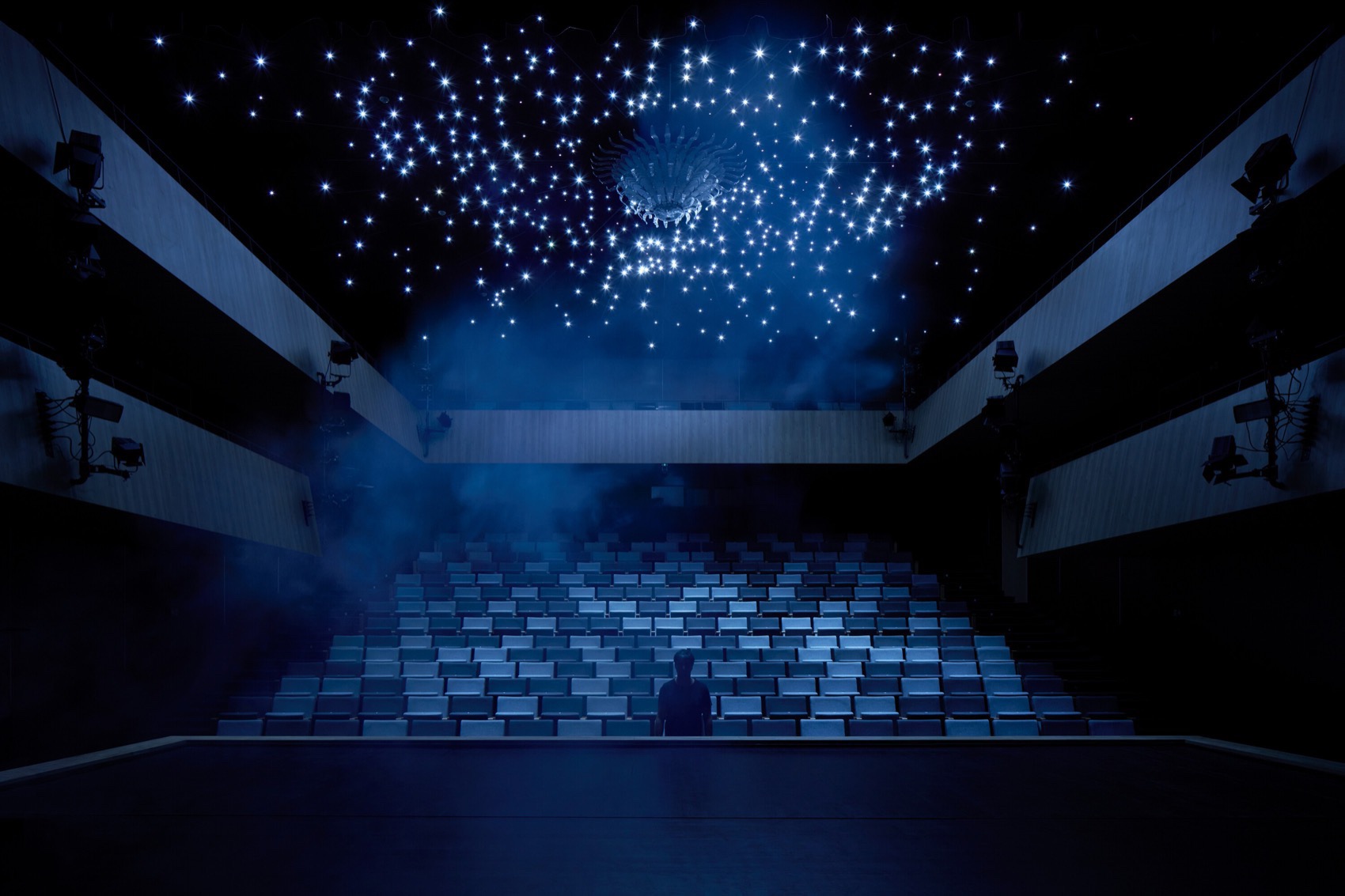 捷克Jirásek剧院修复丨Adam Rujbr Architects-37