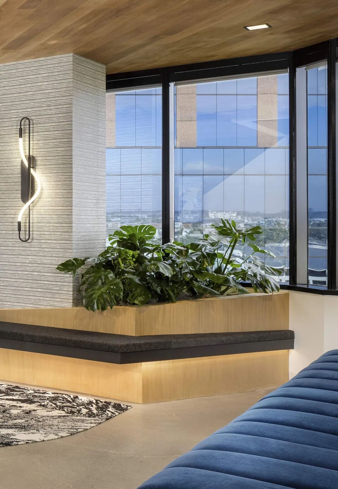 比特币矿业Riot尔湾总部丨美国丨Hendy-5