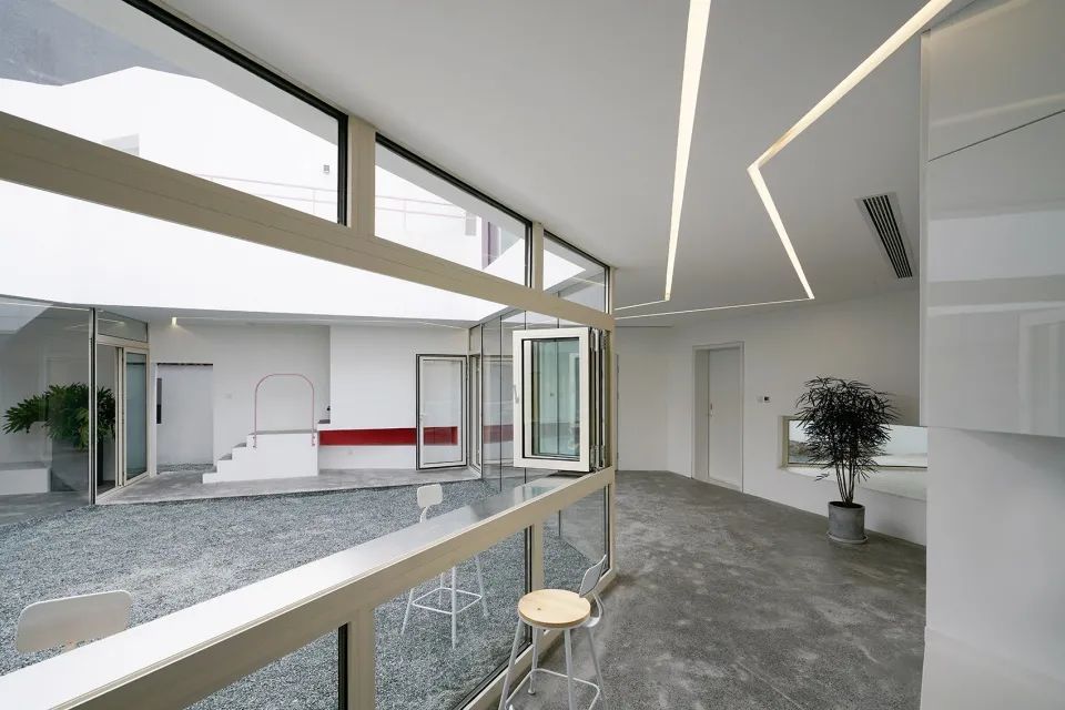 延庆 High 巣民宿 | 废墟中的七色童话世界-34