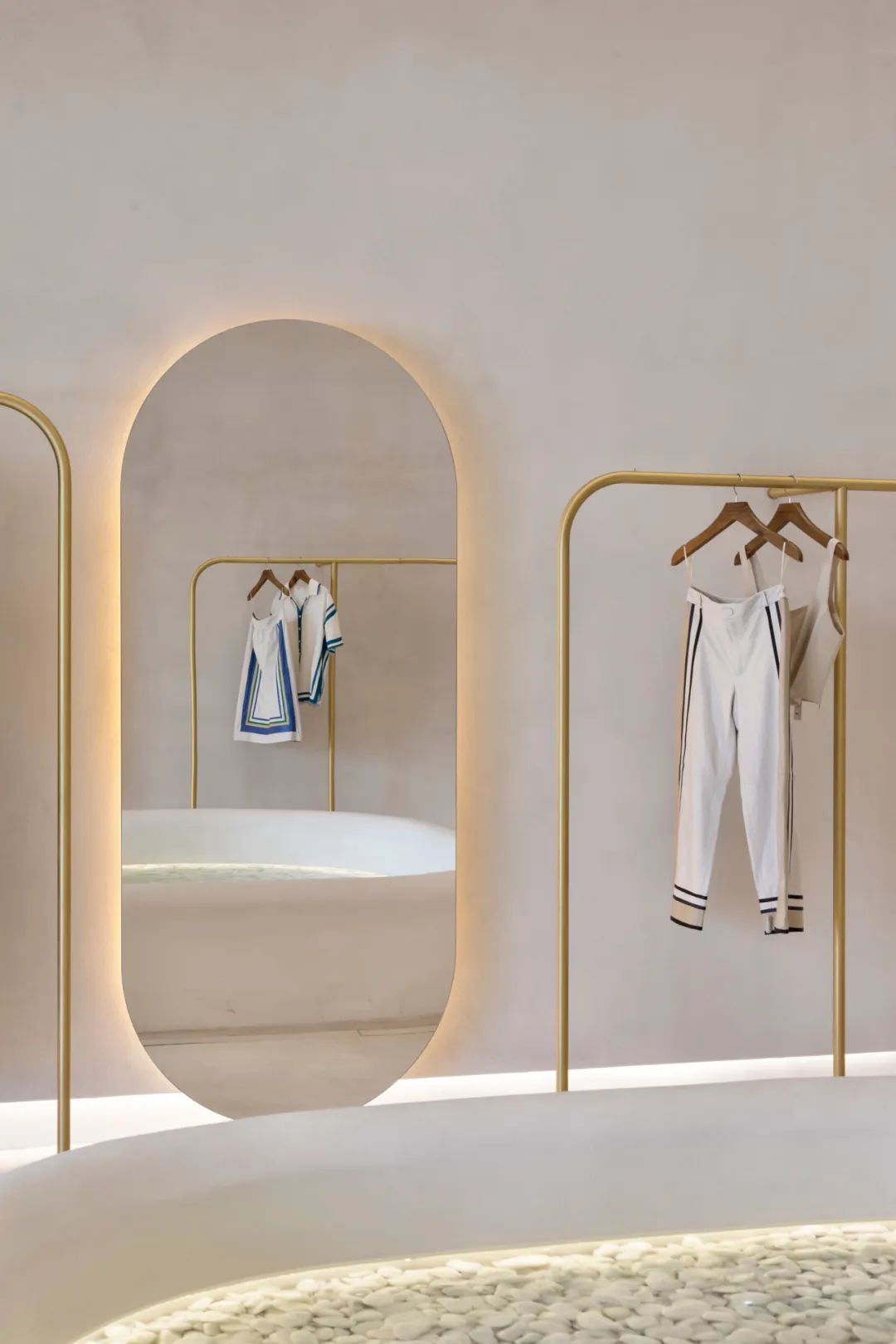 巴西BELO HORIZONTE 旗舰店丨Carolina Maluhy 经营的建筑工作室-6