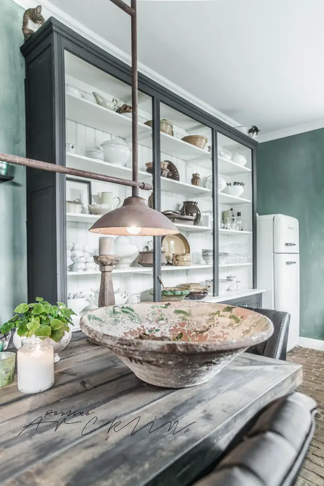 荷兰灰色蓝调空间，展现情感与平衡之美-3