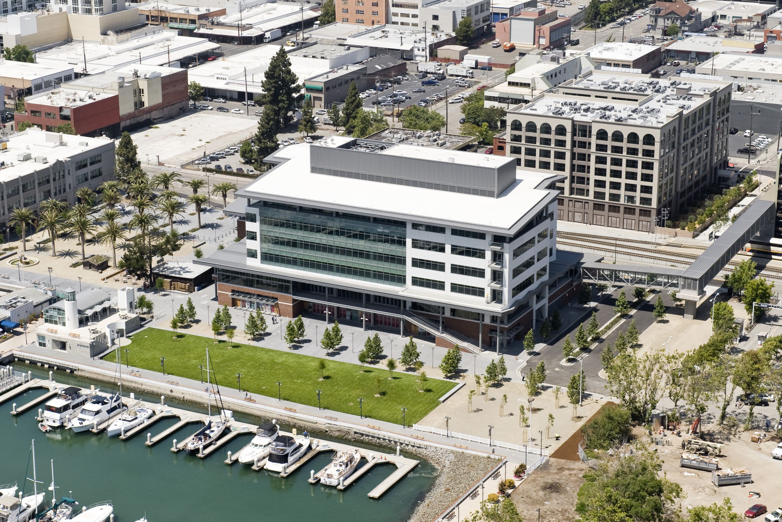 Jack London Square Marketplace -4