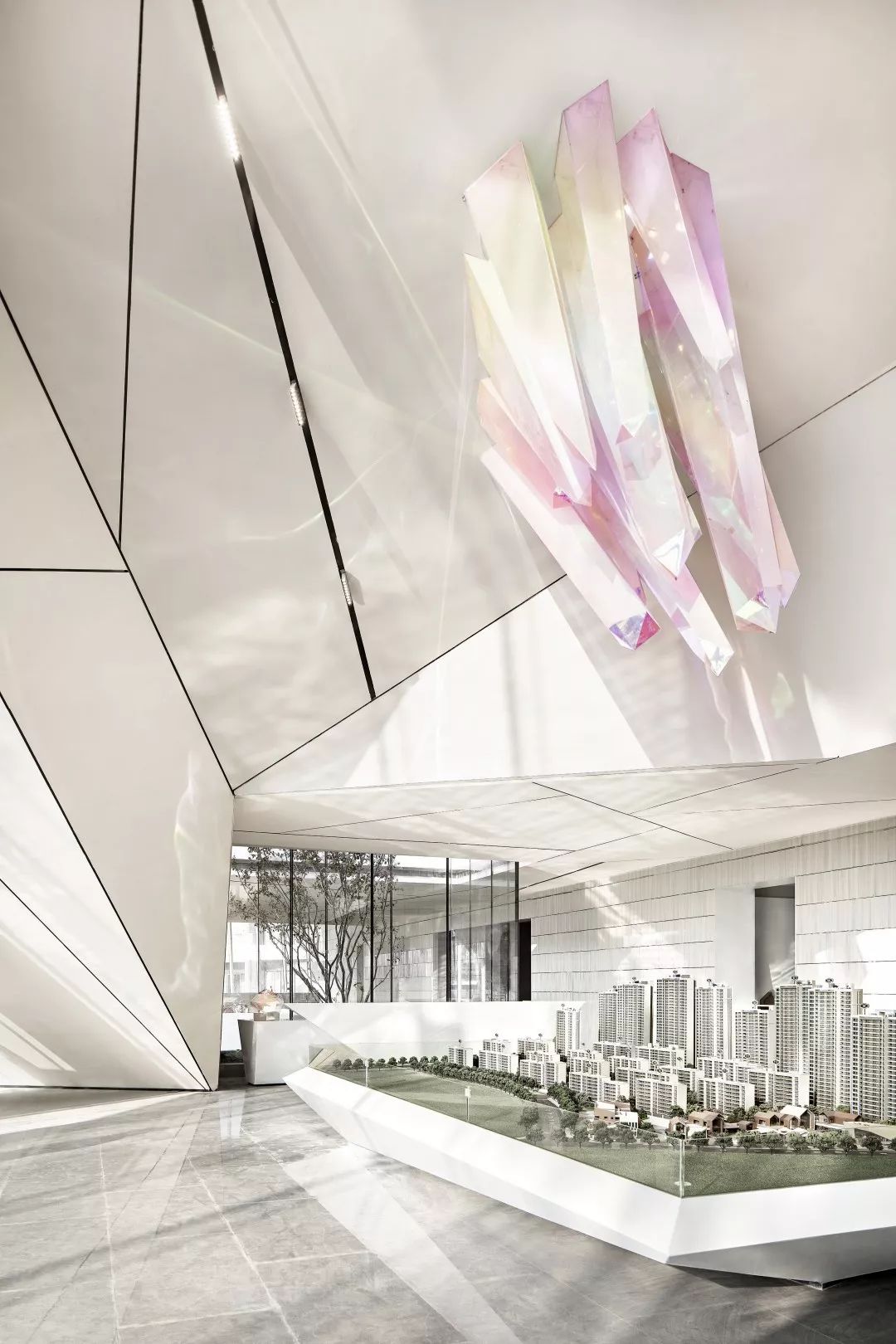 南昌旭辉宸悦江语院销售中心——活力水晶炫彩空间  矩阵纵横-9