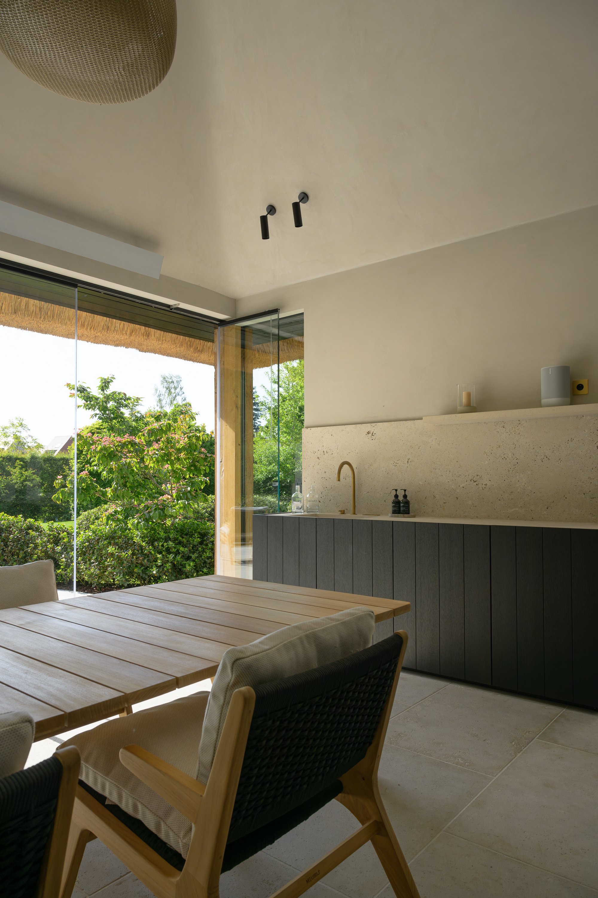 既有住宅带温室,泳池和淋浴墙的扩建项目丨Ai&M bvba-10