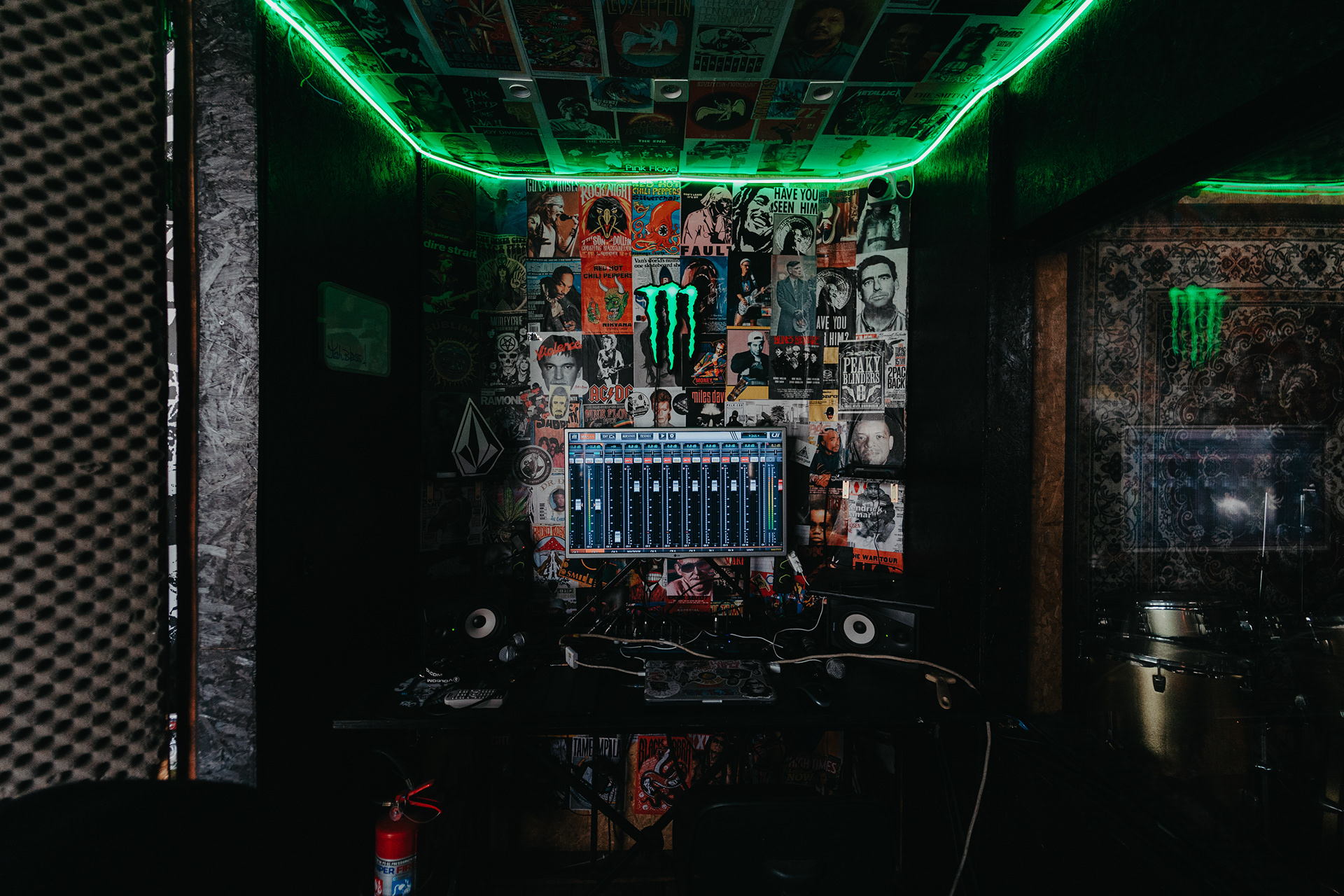 Monster 品牌 CavePool 定制洞穴泳池设计丨巴西圣保罗-32