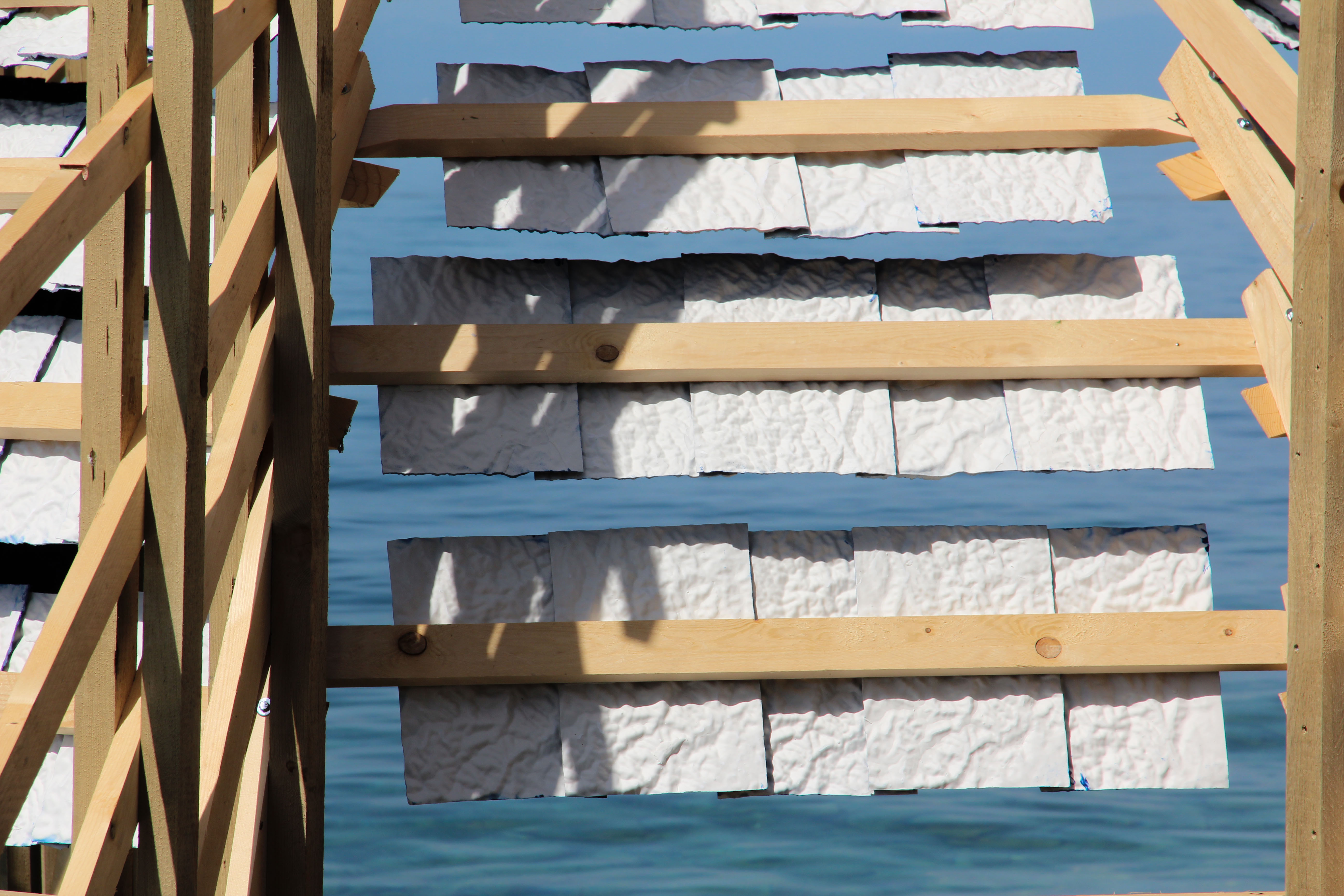 水之馆 | 瑞士建筑师打造木瓷交融的湖中展馆-21