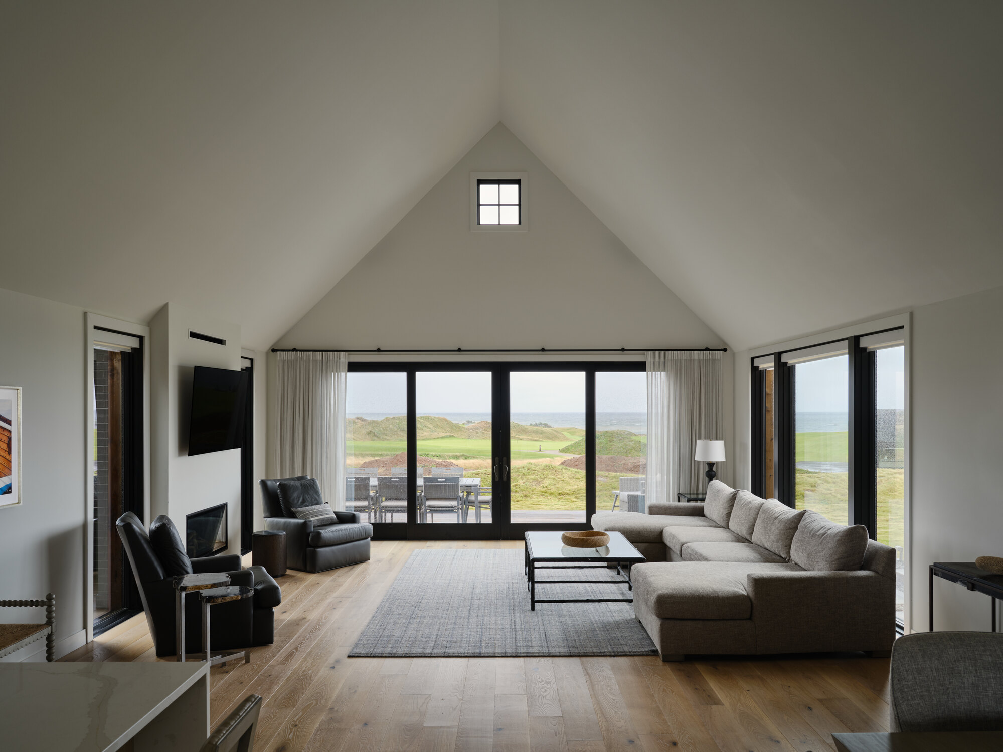 Cabot Cliffs: Cliffs Residences, Halfway Hut and Pro Shop / FBM Architecture | Interior Design | Planning-23