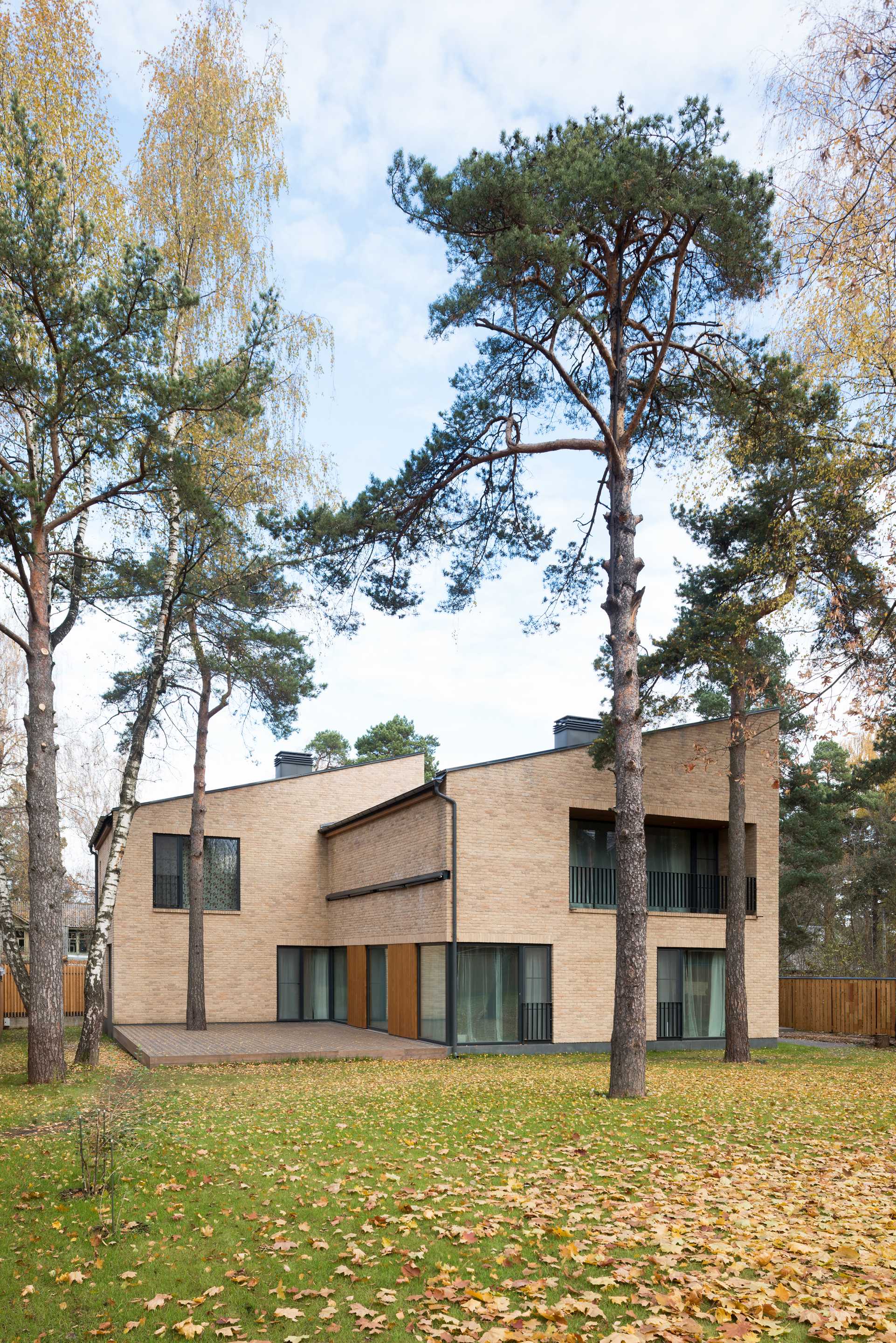 莫斯科郊区别墅，绿意环绕的现代生活-14