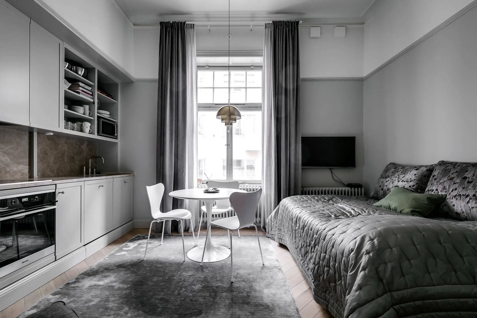 28 平米酒店式豪华公寓,厨房设计成亮点-3