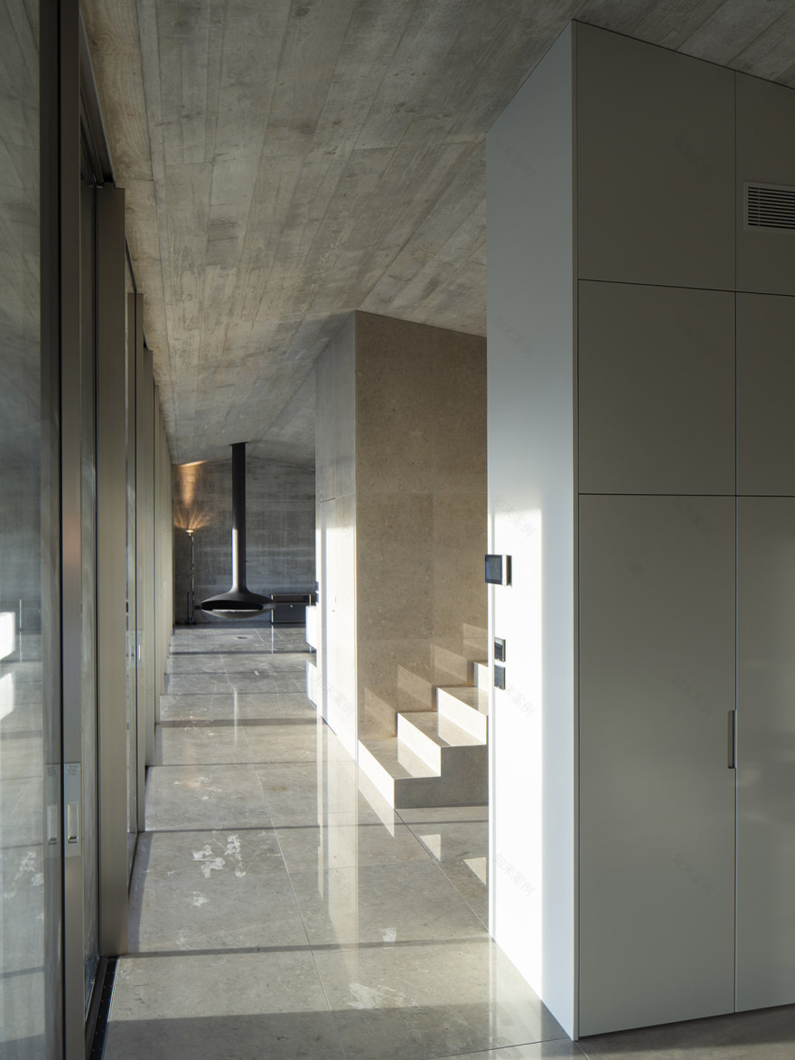 House in Vila Real / AZO. Sequeira Arquitectos Associados-13