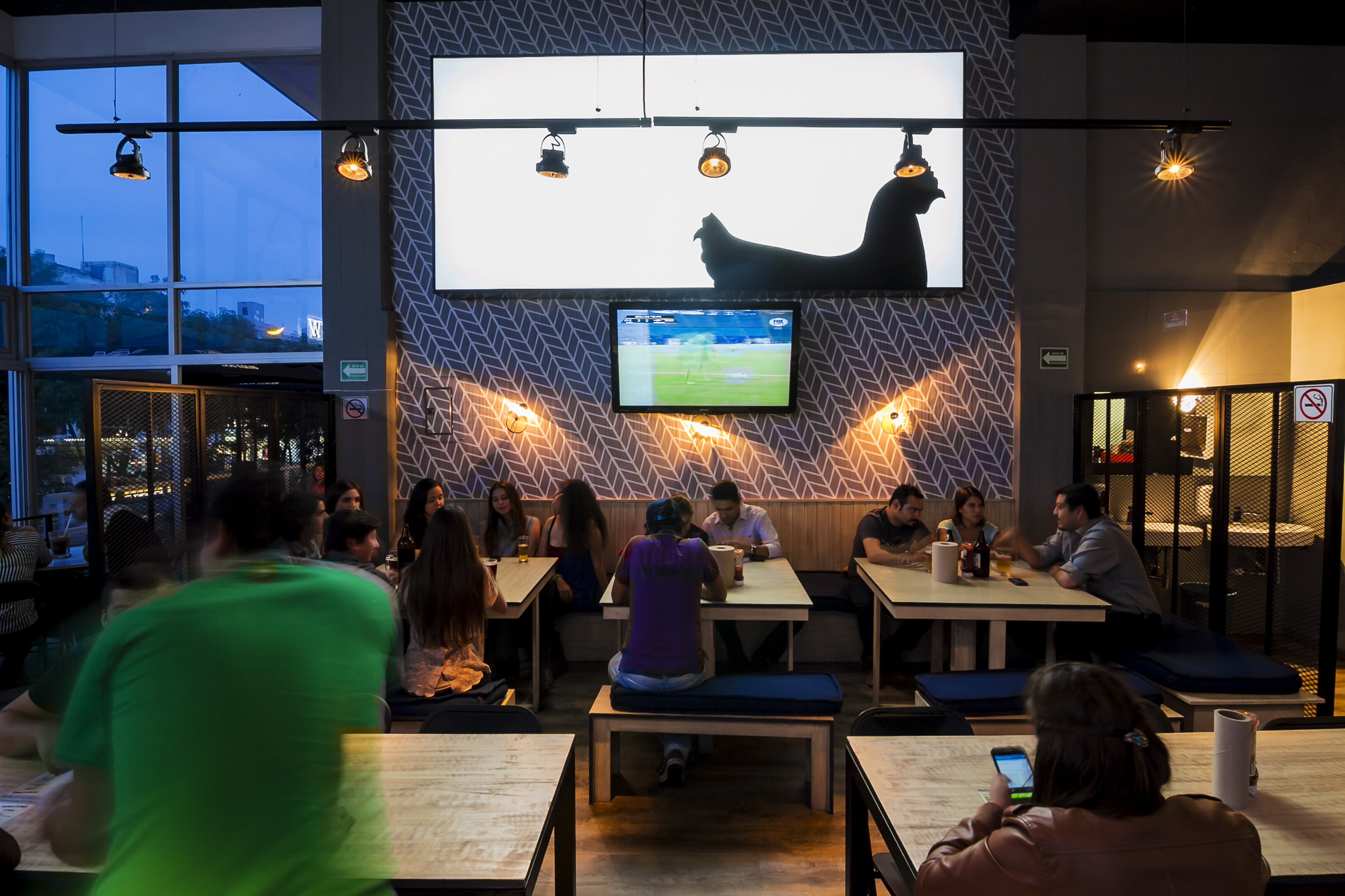 墨西哥体育酒吧设计-23