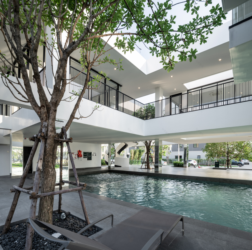 AP Grand Pleno Phahol Ransit Club House / ForX Design Studio-30