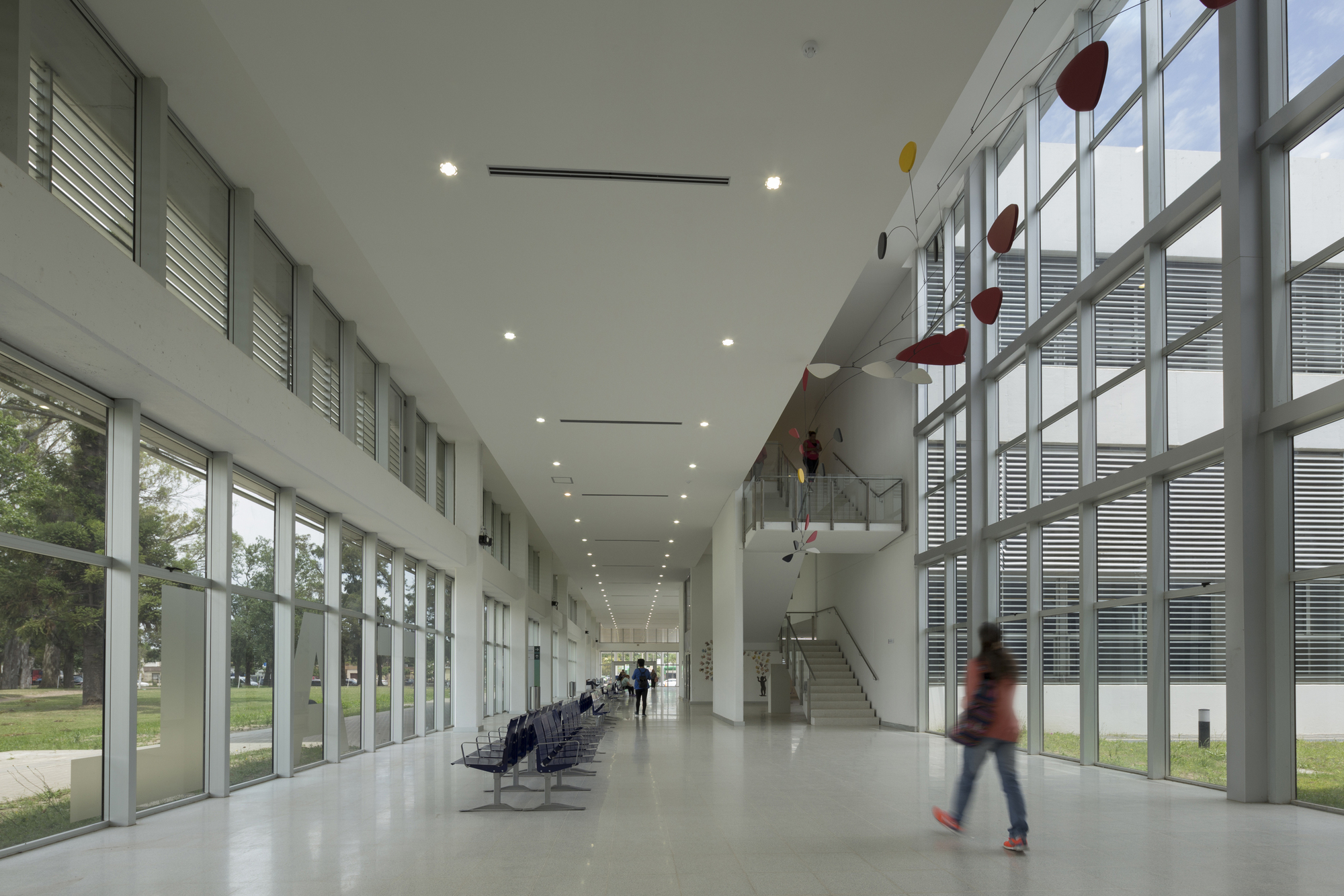 阿根廷“进化医院”设计,功能与技术的完美结合-3